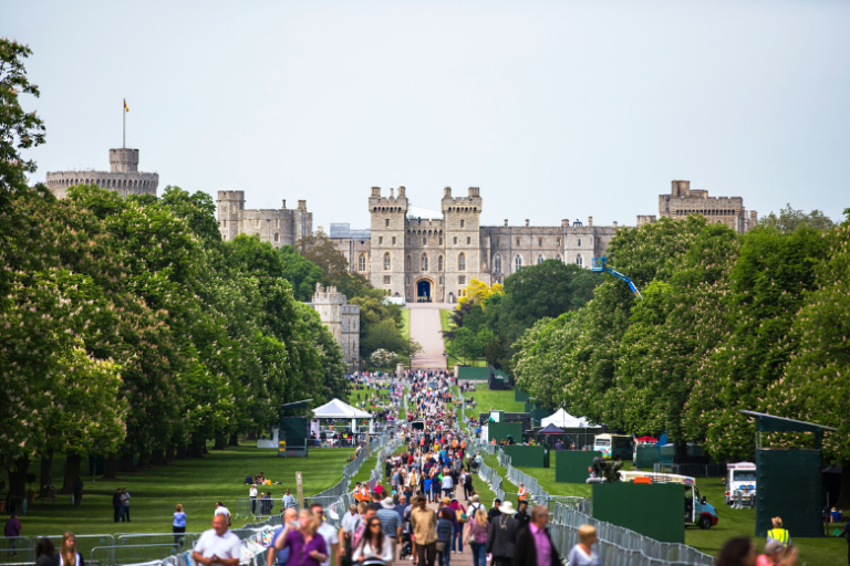 These items (or people) weren’t welcome at British royal weddings