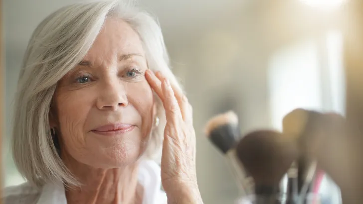 Do women get wrinkles faster than men? Here’s how it is